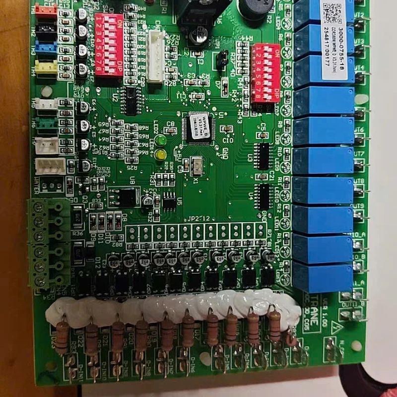 Bo Mạch Điều Khiển Vi Xử Lý Chiller Trane CPU Module